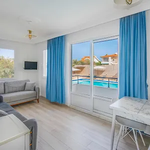 Apart Otel Oezguem, Datça